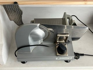 Affettatrice professionale CAD
