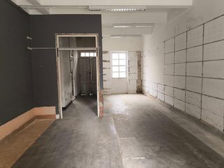 Local comercial en alquiler en Carballo