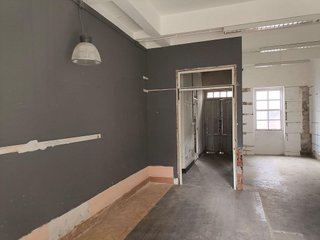 Local comercial en alquiler en Carballo