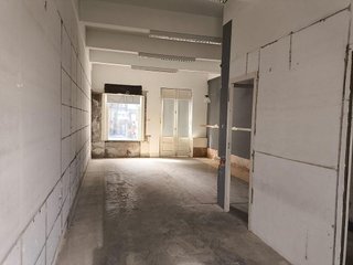 Local comercial en alquiler en Carballo