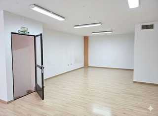 Local comercial en alquiler en Tres Olivos - La Piedad en Talavera de la Reina