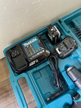 Makita HP333DSAX1 Taladro atornillador inalámbrico 12