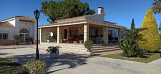 Chalet en venta en Perleta - Maitino en Elche
