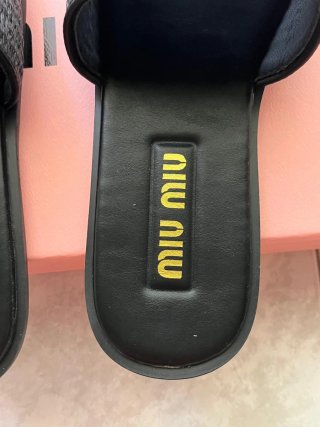 Chanclas Miu Miu nuove