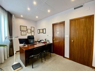 Oficina en venta en Barrio de Abando en Bilbao