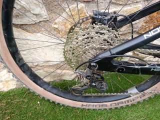 Bicicleta Eléctrica Hercules NOS FS 1.1