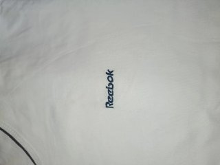 Vintage Reebok White V-Neck T-Shirt - Size L