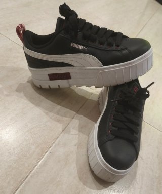 Zapatillas Puma Negras y Rosas