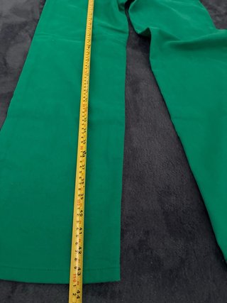 Pantalón vaquero verde