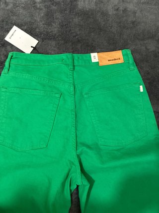 Pantalón vaquero verde