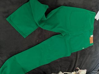 Pantalón vaquero verde