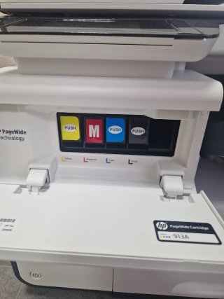 Stampante multifunzione HP LaserJet M377dw