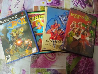 1 juego play Station y 3DVD
