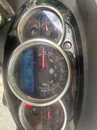 Piaggio Beverly 125 Negra/Gris