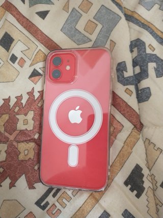 iPhone 12 Rojo