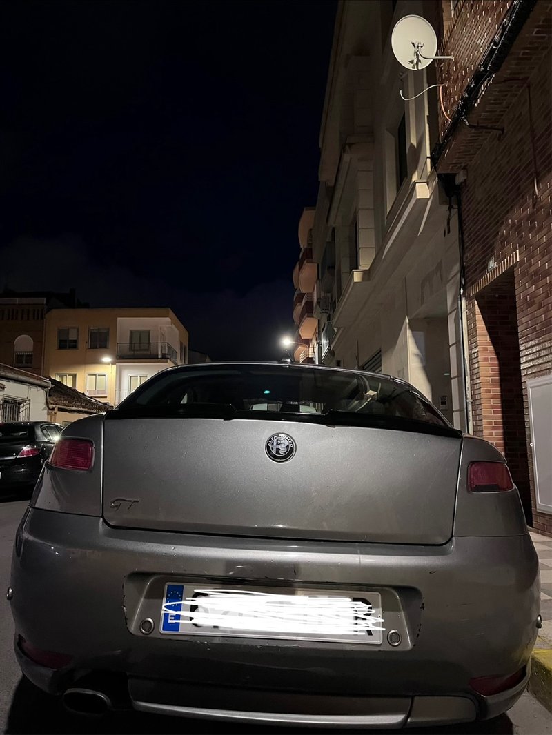 Alfa Romeo GT 2005 - foto 1