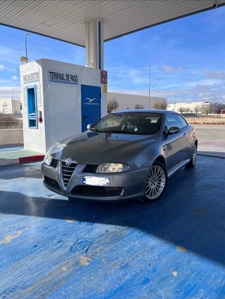 Alfa Romeo GT 2005