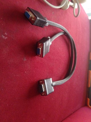 Webcam Logitech y Duplicador VGA