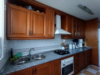 Cocina completa madera y conglomerado
