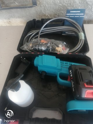 Pistola de lavado inalámbrica. De auto cebado.