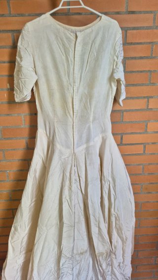 Vestido de Novia Antiguo. Hecho a mano.