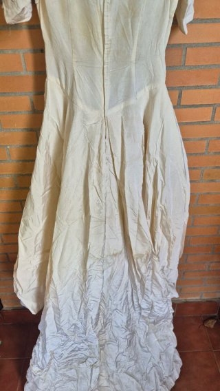 Vestido de Novia Antiguo. Hecho a mano.