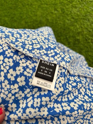 Falda larga floral azul y blanca