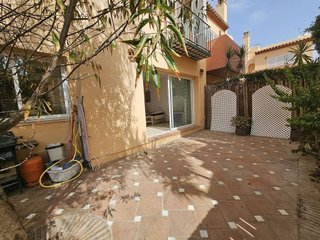 Casa pareada en venta en Nueva Andalucía centro en Marbella