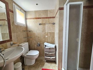 Casa pareada en venta en Nueva Andalucía centro en Marbella