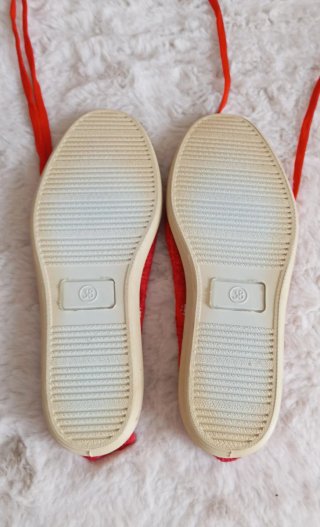 Deportivas rojas vintage. Nuevas. Talla 39.
