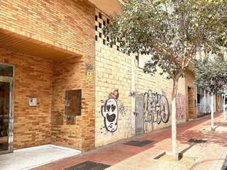 Local comercial en venta en San Luis en Almería