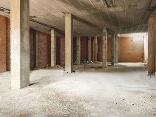 Local comercial en venta en San Luis en Almería