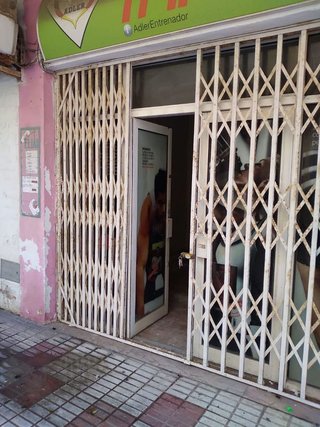 Local comercial en venta en Puerto - Plaza de Toros en Estepona