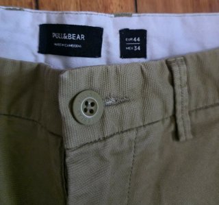 Pantalón corto Pull&Bear verde Talla 44