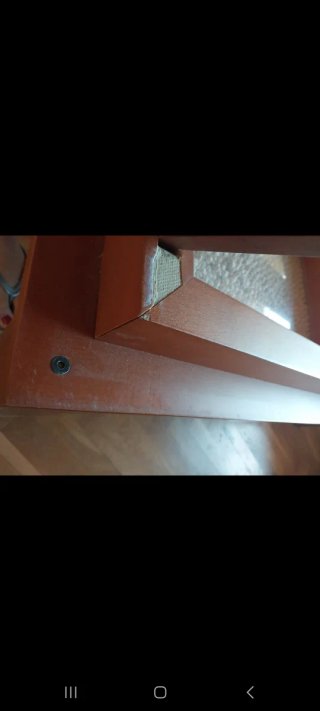 Mesa de centro de madera y cristal