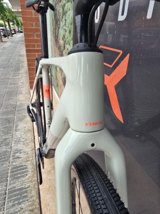 Trek Checkpoint SL6 Gravel Bike