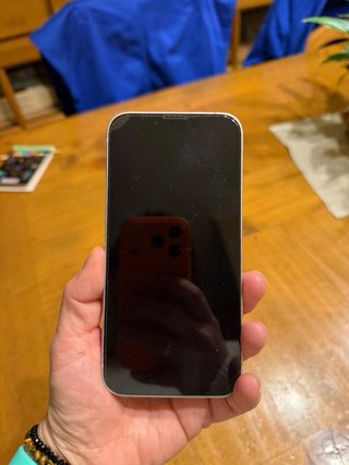 iPhone 14 Morado