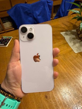 iPhone 14 Morado
