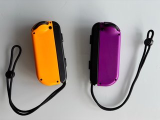 Joy-Con Nintendo Switch Morado y Naranja