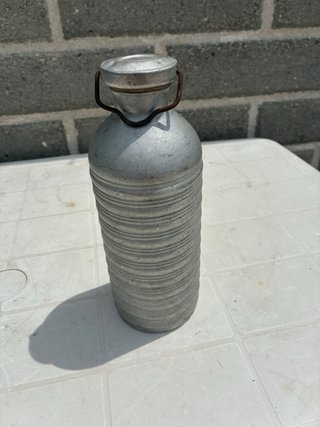 Borraccia antica in alluminio