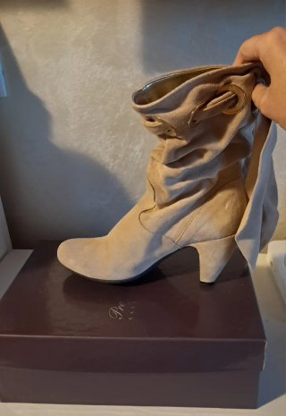 Stivaletti donna beige