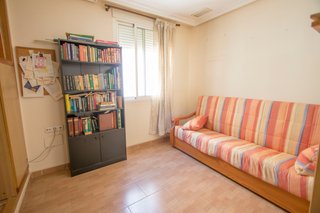 Piso con doble garage cerrado, terraza privada 60m