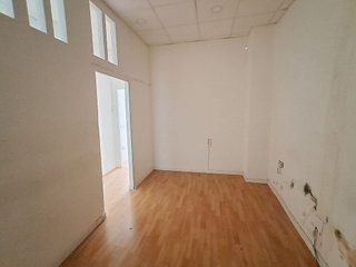Local comercial en venta en Parque Ayala - Jardín de la Abadía - Huelín en Málaga