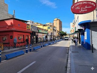 Local comercial en venta en Parque Ayala - Jardín de la Abadía - Huelín en Málaga