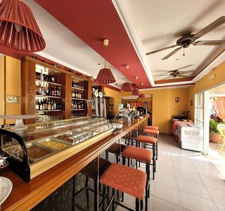 Restaurante en venta en Calaburra - Chaparral en Mijas