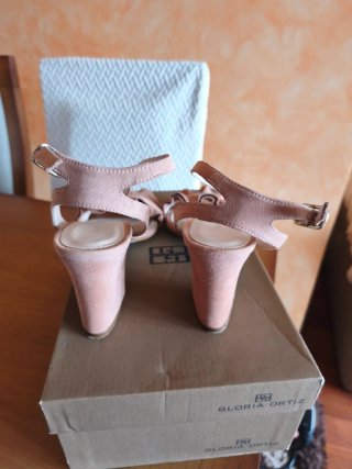 Sandalias Gloria Ortiz Rosa
