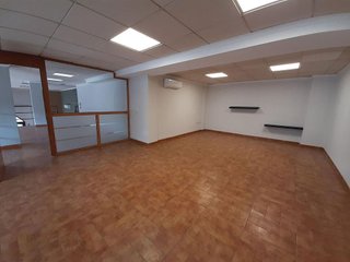 Local comercial en alquiler en La Paz en Villena
