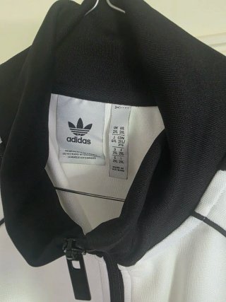 Sudadera Adidas Vintage Blanca y Negra