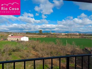 Chalet en venta en Lardero