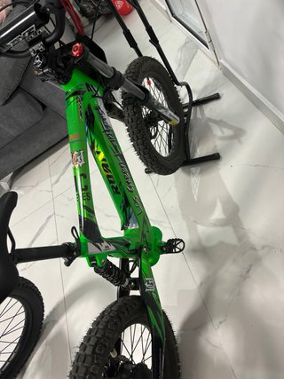 Bicicleta eléctrica 18 pulgadas